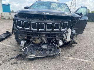 2018 Jeep Compass Latitude 4x4 - Primary Damage Straight On Image